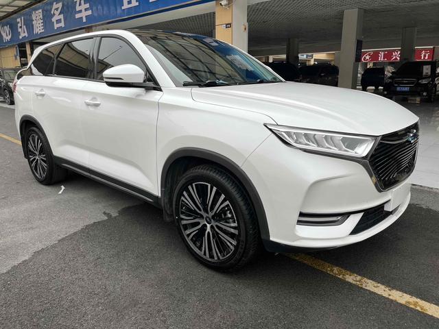 Oshan Changan Auchan X7