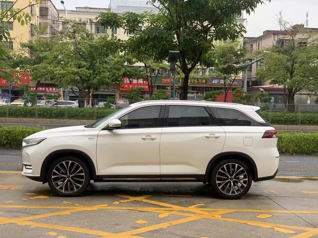 Oshan Changan Auchan X7