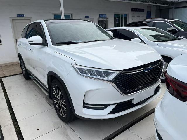 Oshan Changan Auchan X7