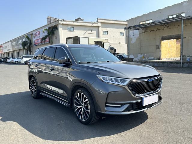 Oshan Changan Auchan X7