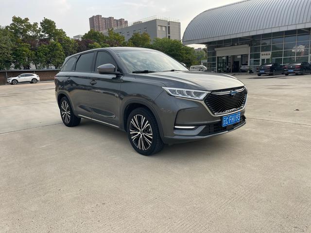 Oshan Changan Auchan X7