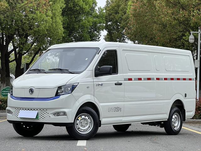 Dongfeng Yufeng EM27