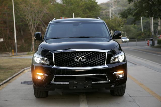 Infiniti QX80