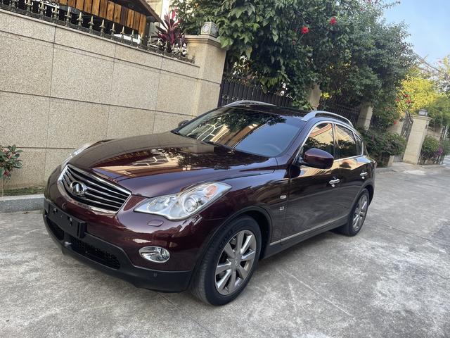 Infiniti QX50 (imported)