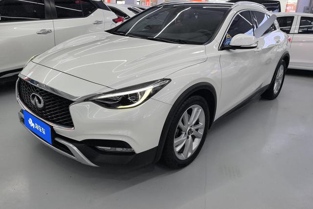 Infiniti QX30