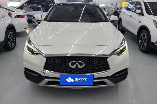 Infiniti QX30