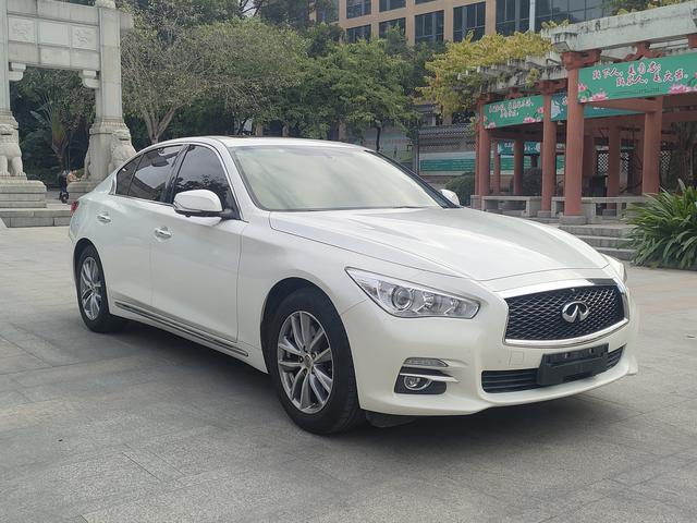 Infiniti Q50L