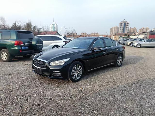 Infiniti Q50L