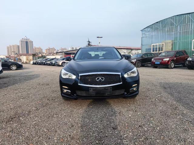 Infiniti Q50L