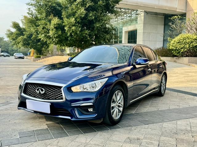 Infiniti Q50L