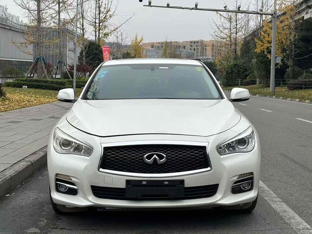 Infiniti Q50L