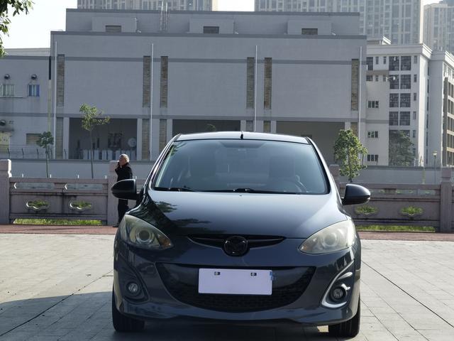 Mazda 2