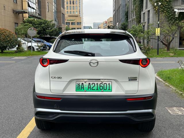 Mazda CX-30 EV