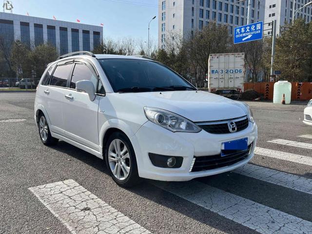 Suzuki Liana