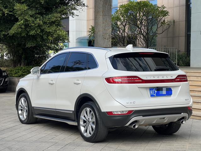 Lincoln MKC