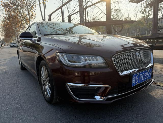 Lincoln MKZ