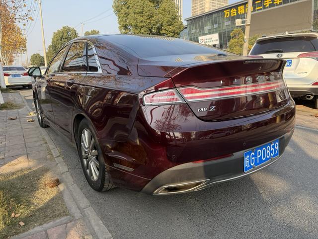 Lincoln MKZ