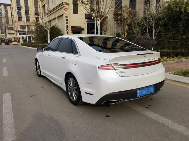 Lincoln MKZ