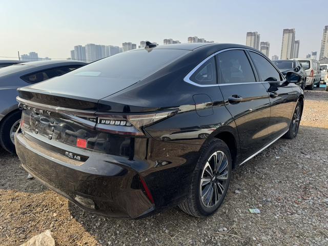 Chery Fengyun A8