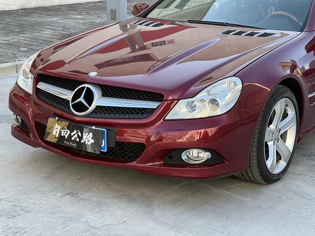 Mercedes-Benz SL Class