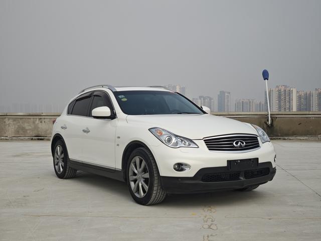 Infiniti QX50 (imported)