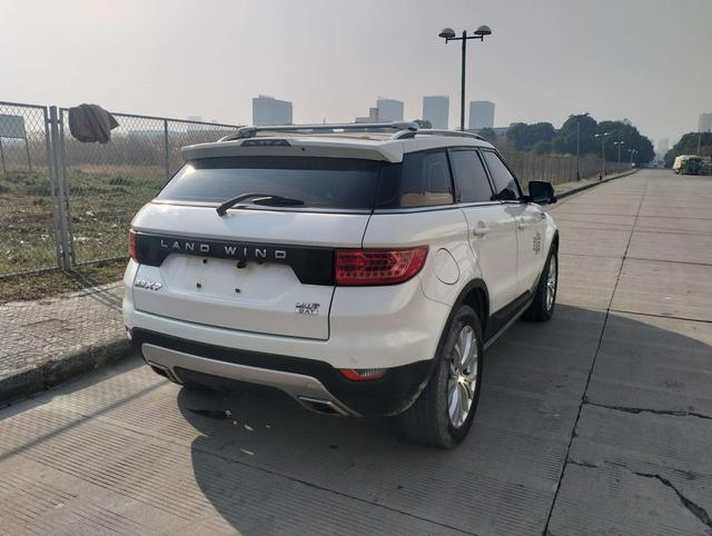 Lu Feng Landwind X7