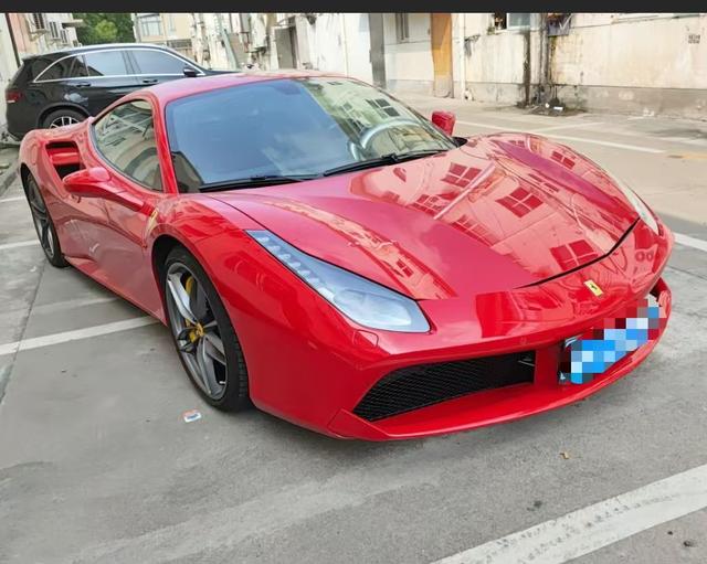 Ferrari 488