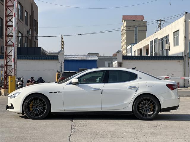 Maserati Ghibli