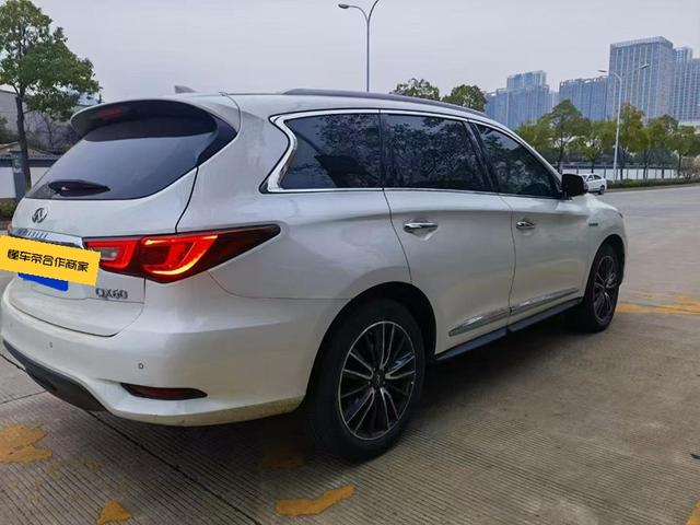 Infiniti QX60 (imported)