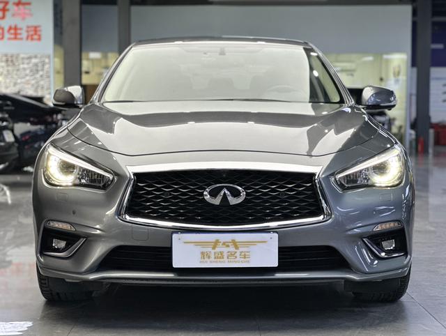 Infiniti Q50L