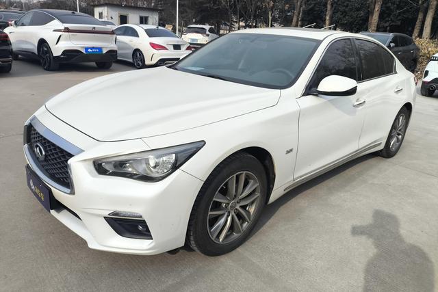 Infiniti Q50L