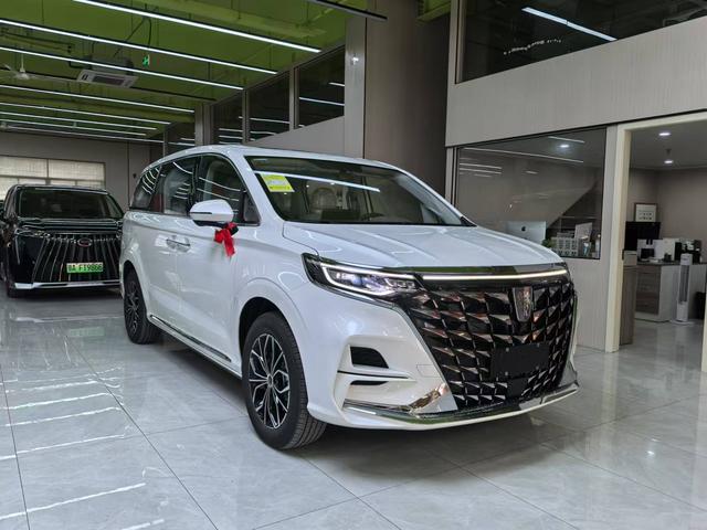 Roewe iMAX8 DMH