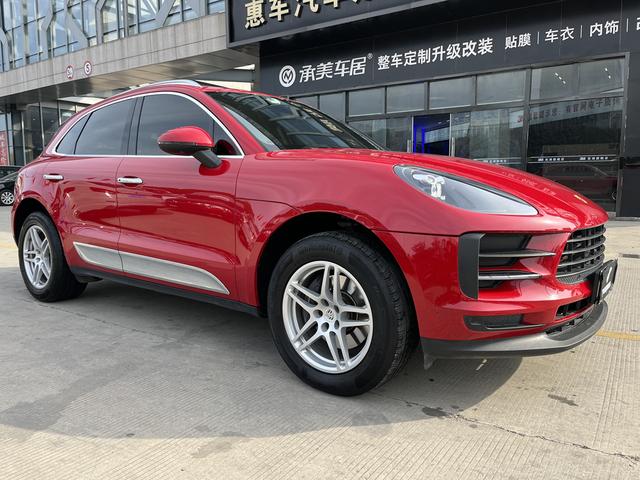 Porsche Macan