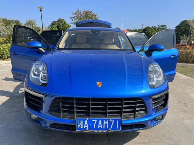 Porsche Macan