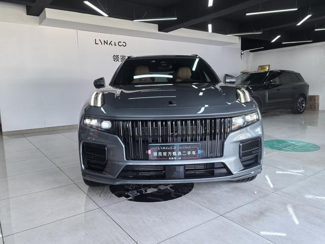 Lynk & Co 09