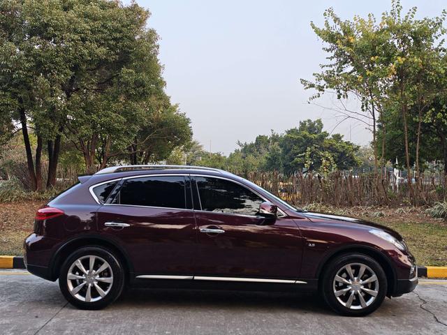 Infiniti QX50