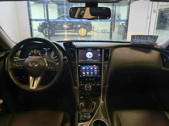 Infiniti Q50L