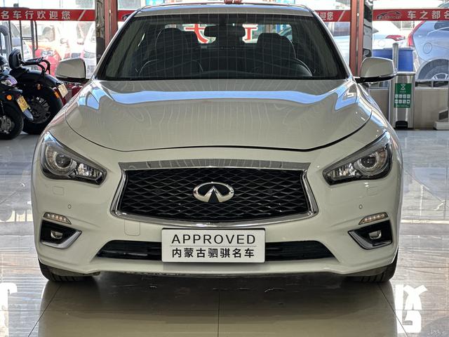 Infiniti Q50L