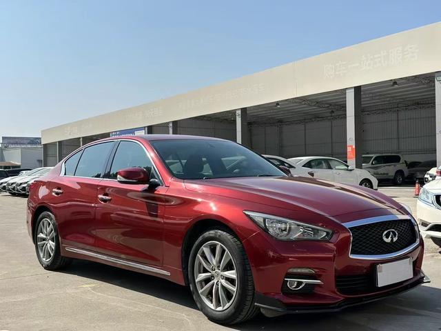 Infiniti Q50L