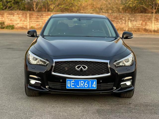 Infiniti Q50L