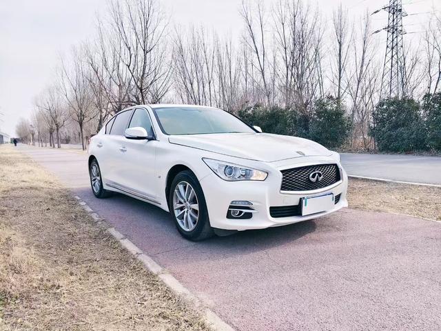 Infiniti Q50L