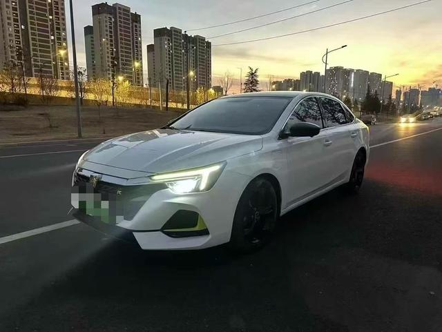 Roewe ei6 MAX