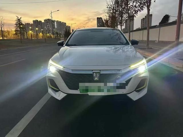 Roewe ei6 MAX