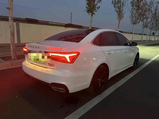 Roewe ei6 MAX