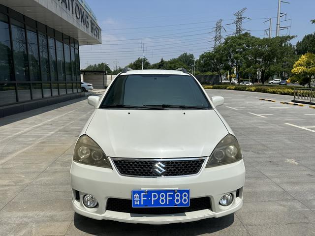 Suzuki Liana