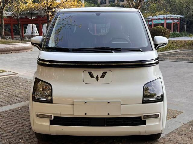 Wuling Air ev clear sky