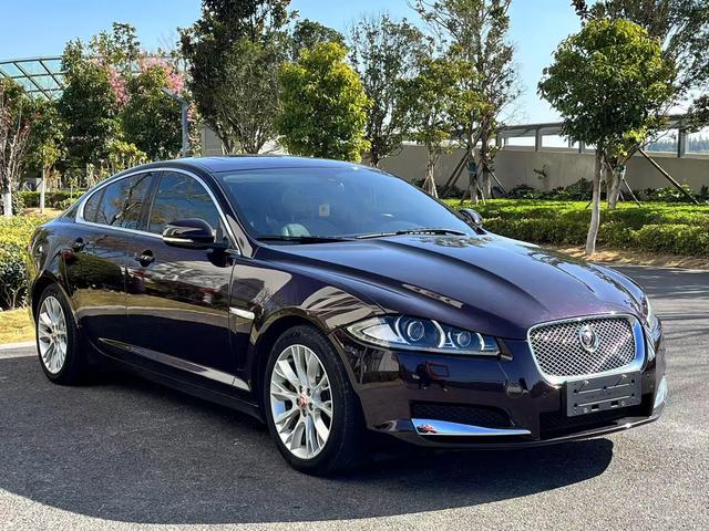 Jaguar XF