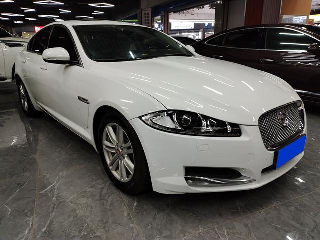 Jaguar XF