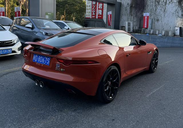 Jaguar F-TYPE