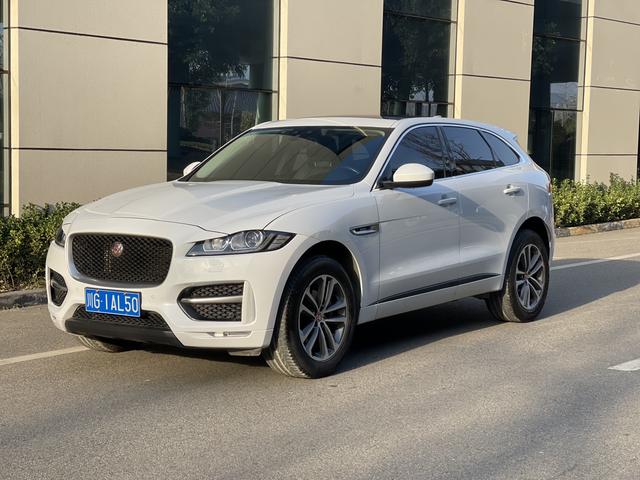 Jaguar F-PACE